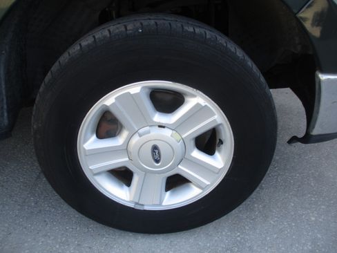 Used 2004 Ford F150 image 14