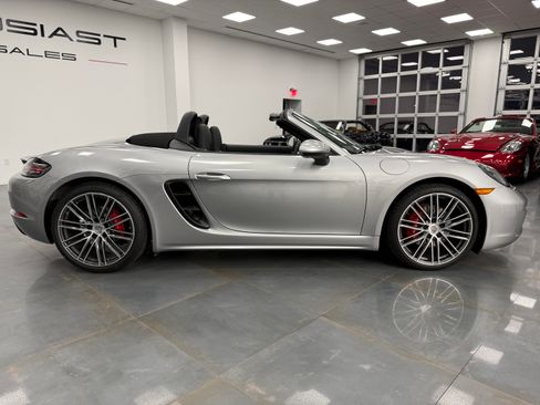 Used 2025 Porsche 718 Boxster S image 3