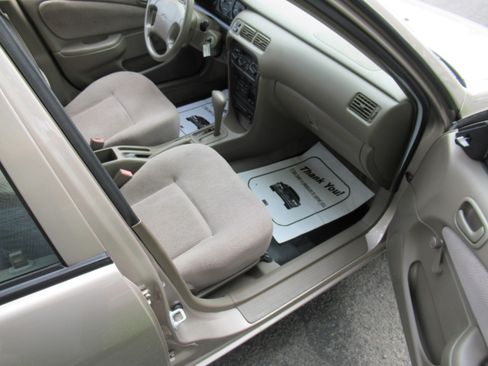 Used 1999 Chevrolet Prizm FWD image 14
