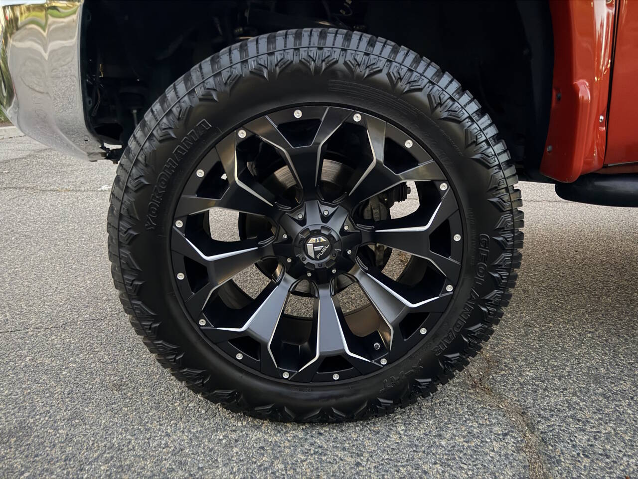 Used 2016 Toyota Tundra 4x4 CrewMax w/ SR5 & TRD Pkgs image 26