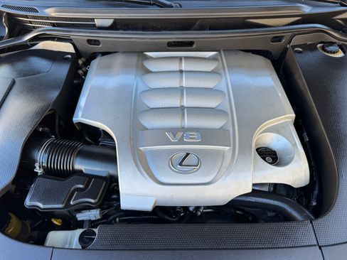 Used 2010 Lexus LX 570 image 45