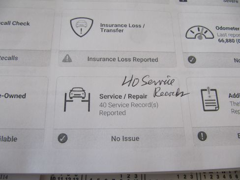 Used 2012 Toyota Camry Hybrid FWD image 24