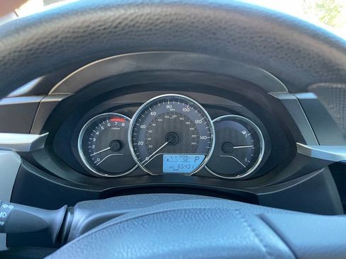 Used 2014 Toyota Corolla LE Premium image 19