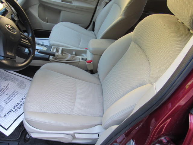 Used 2013 Subaru XV Crosstrek 2.0i Premium AWD/4WD image 11