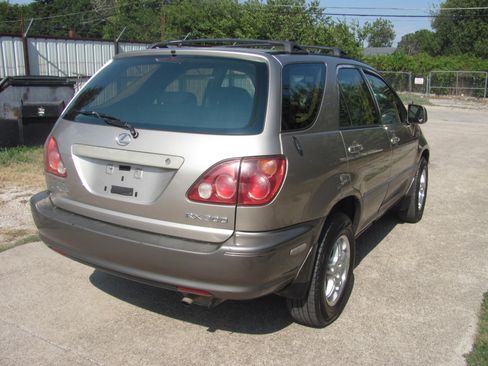 Used 2000 Lexus RX 300 image 3
