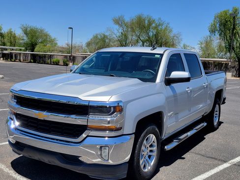 Used 2017 Chevrolet Silverado 1500 LT image 3