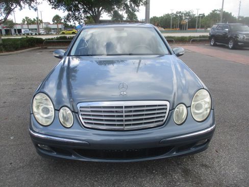 Used 2006 Mercedes-Benz E 350 Sedan image 9