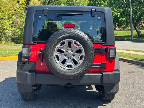Used 2014 Jeep Wrangler 4WD Rubicon image 5