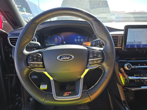 Used 2022 Ford Explorer ST image 17
