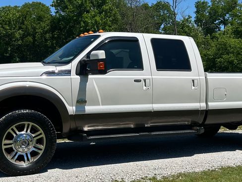 Used 2016 Ford F250 4x4 Crew Cab Super Duty image 2