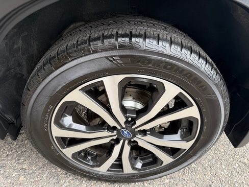 Used 2021 Subaru Forester Limited image 23