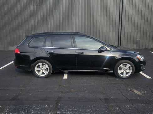 Used 2015 Volkswagen Golf TDI S image 8