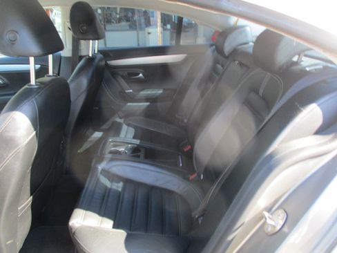 Used 2009 Volkswagen CC Luxury FWD image 22