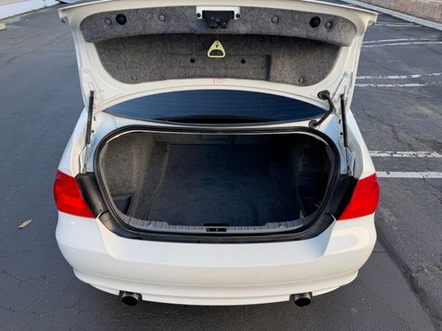 Used 2011 BMW 335i image 15