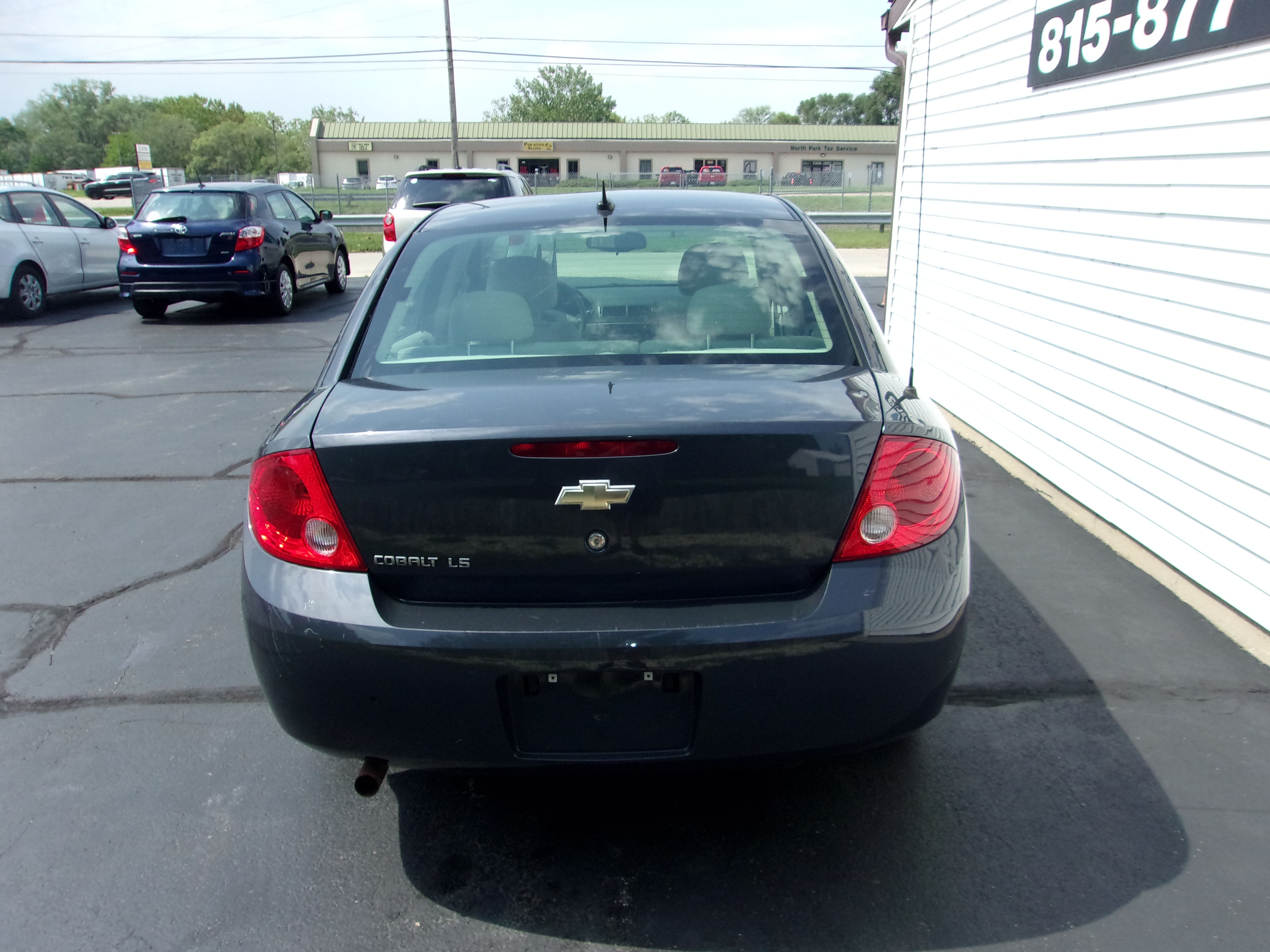 Used 2009 Chevrolet Cobalt LS Sedan FWD image 3