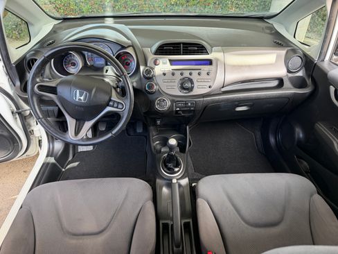 Used 2011 Honda Fit UNAVAIL image 3