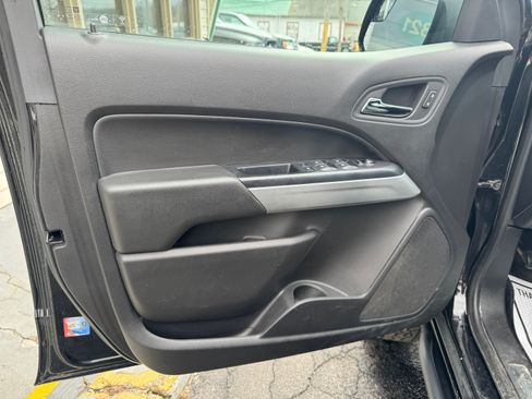 Used 2017 Chevrolet Colorado ZR2 image 9