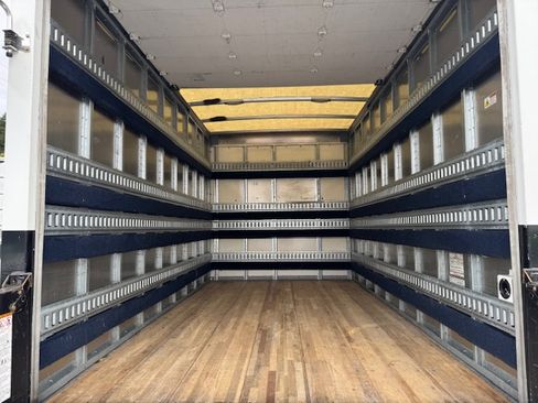 Used 2020 Chevrolet Express 3500 image 4