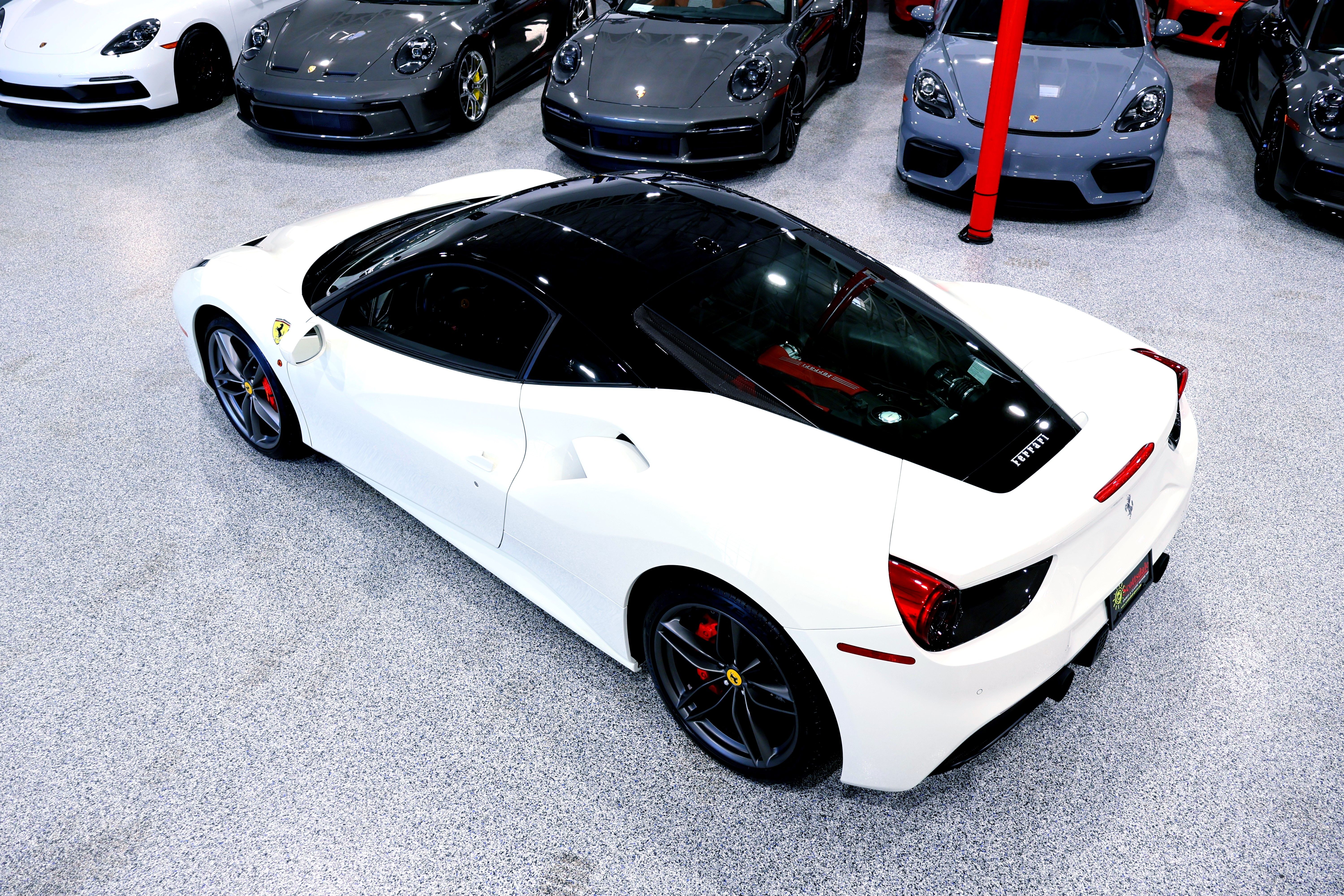 Used 2016 Ferrari 488 GTB RWD image 11