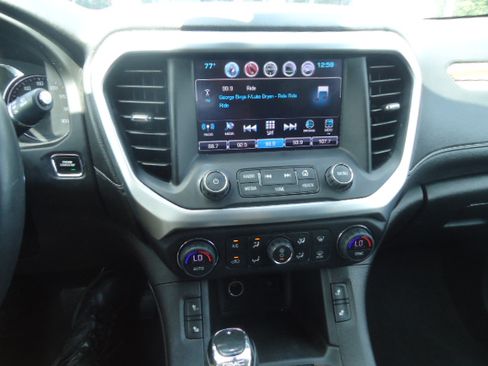 Used 2017 GMC Acadia FWD SLE w/ SLE-2 image 13