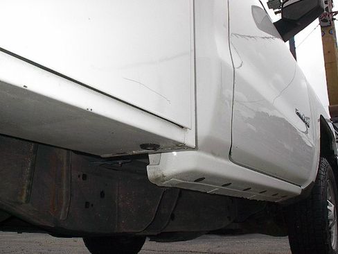 Used 2018 Chevrolet Silverado 2500 W/T RWD image 6