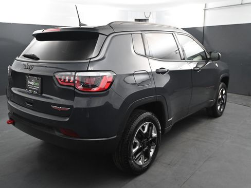 Used 2018 Jeep Compass Trailhawk image 6