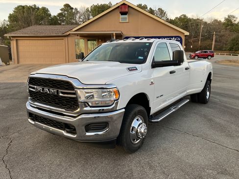 Used 2021 RAM 3500 Tradesman image 13