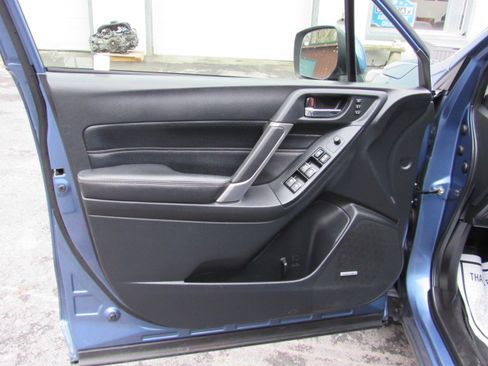 Used 2017 Subaru Forester 2.5i Touring image 15