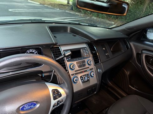 Used 2016 Ford Taurus image 64