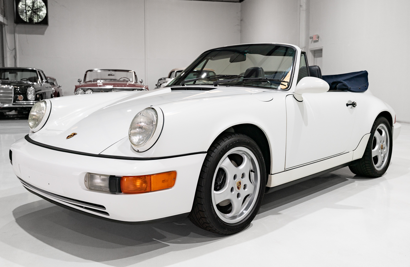 Used 1993 Porsche 911 Carrera Cabriolet RWD image 3