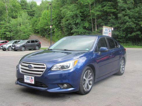 Used 2017 Subaru Legacy 3.6R Limited AWD/4WD image 1