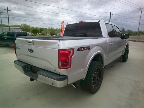 Used 2016 Ford F150 Lariat image 4
