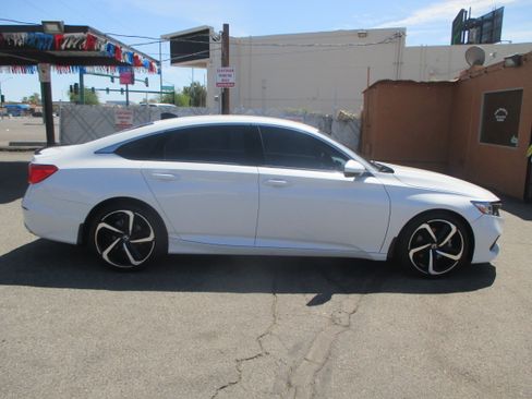 Used 2021 Honda Accord 1.5T Sport Special Edition image 2