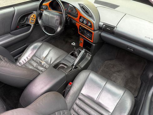 Used 1994 Chevrolet Camaro Z28 image 62