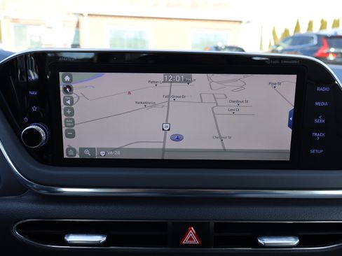 Used 2021 Hyundai Sonata Limited image 18