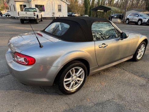 Used 2012 MAZDA MX-5 Miata Sport image 5