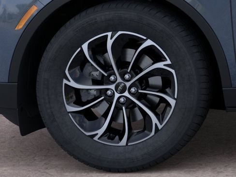 New 2026 Lincoln Nautilus Premier AWD/4WD image 19