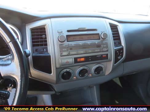 Used 2009 Toyota Tacoma PreRunner image 12