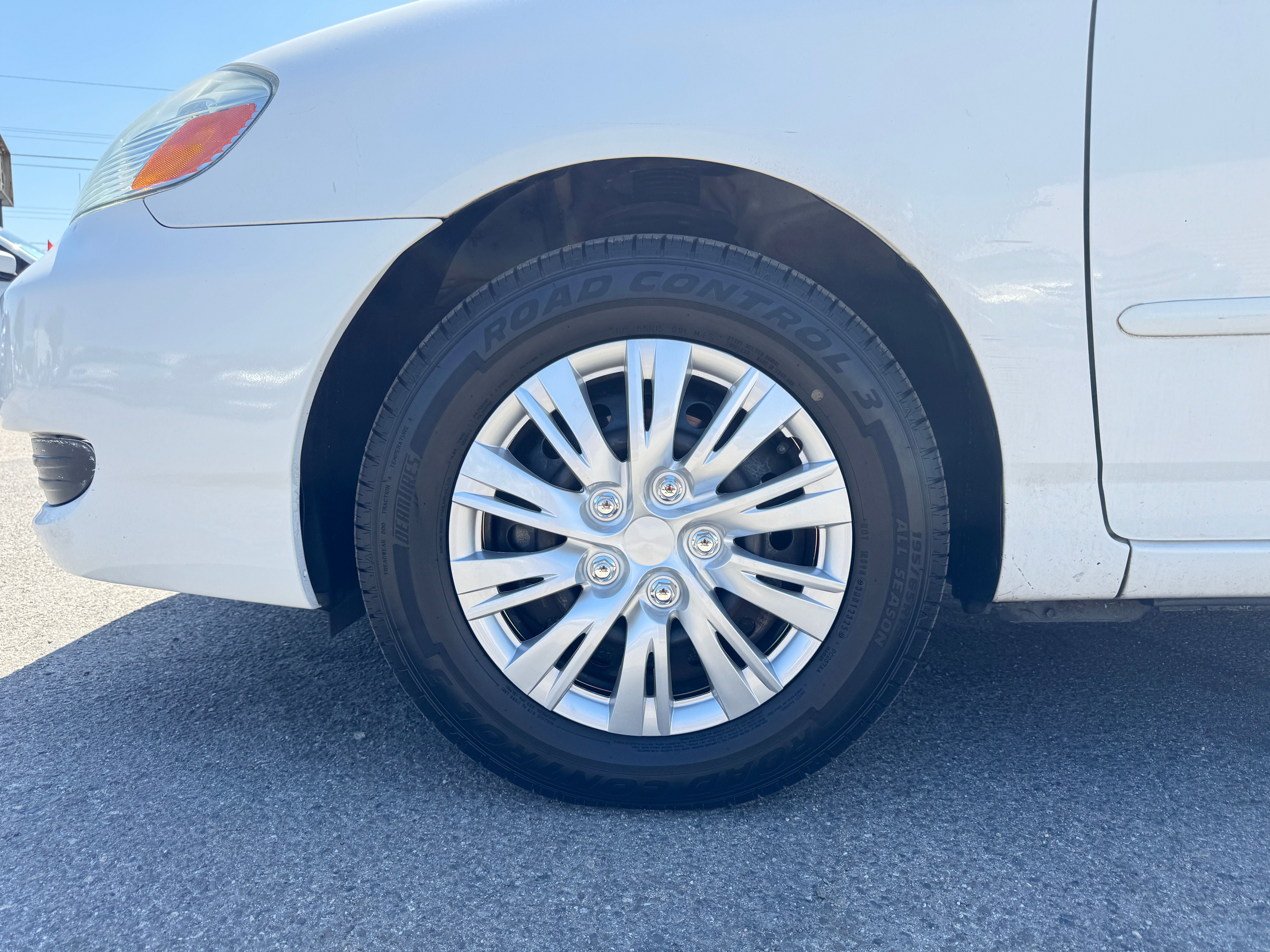 Used 2007 Toyota Corolla LE FWD image 13