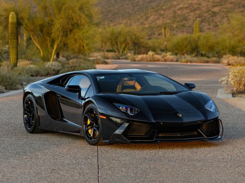 Used 2013 Lamborghini Aventador LP 700-4 image 2