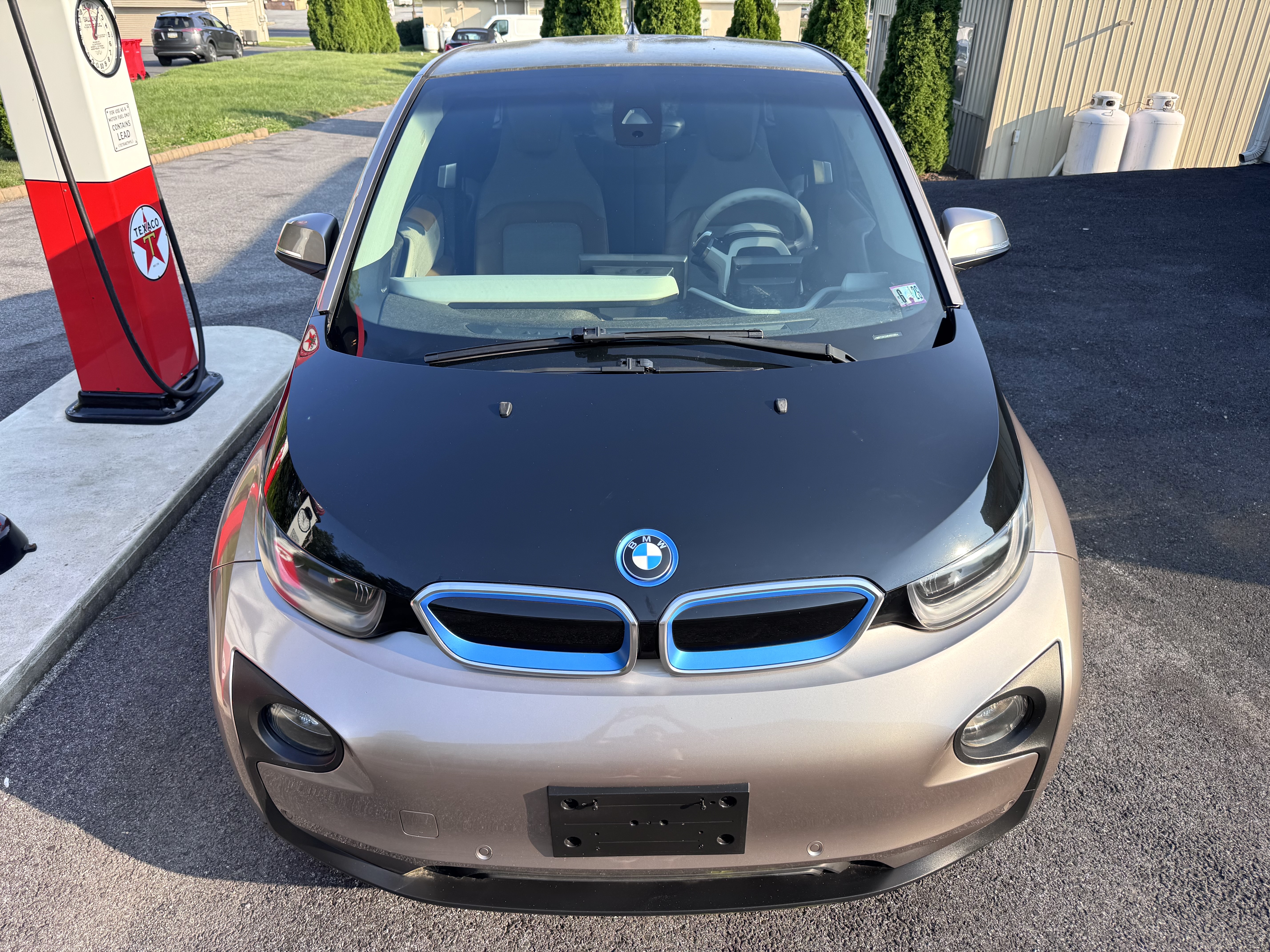 Used 2014 BMW i3 RWD image 2