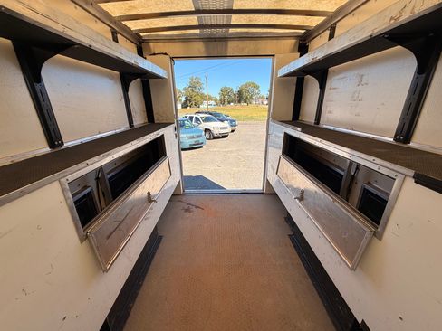 Used 2022 Ford E-350 and Econoline 350 image 18