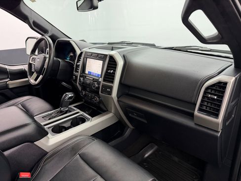 Used 2020 Ford F150 Lariat image 37