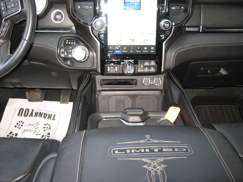 Used 2023 RAM 1500 Limited image 9