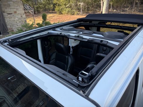 Used 2021 Jeep Wrangler Unlimited High Altitude image 3