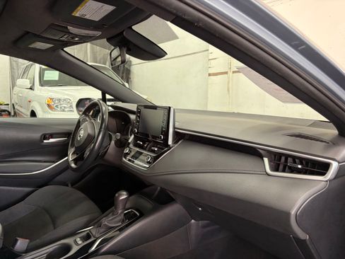 Used 2021 Toyota Corolla SE Sedan w/ Premium Package FWD image 16