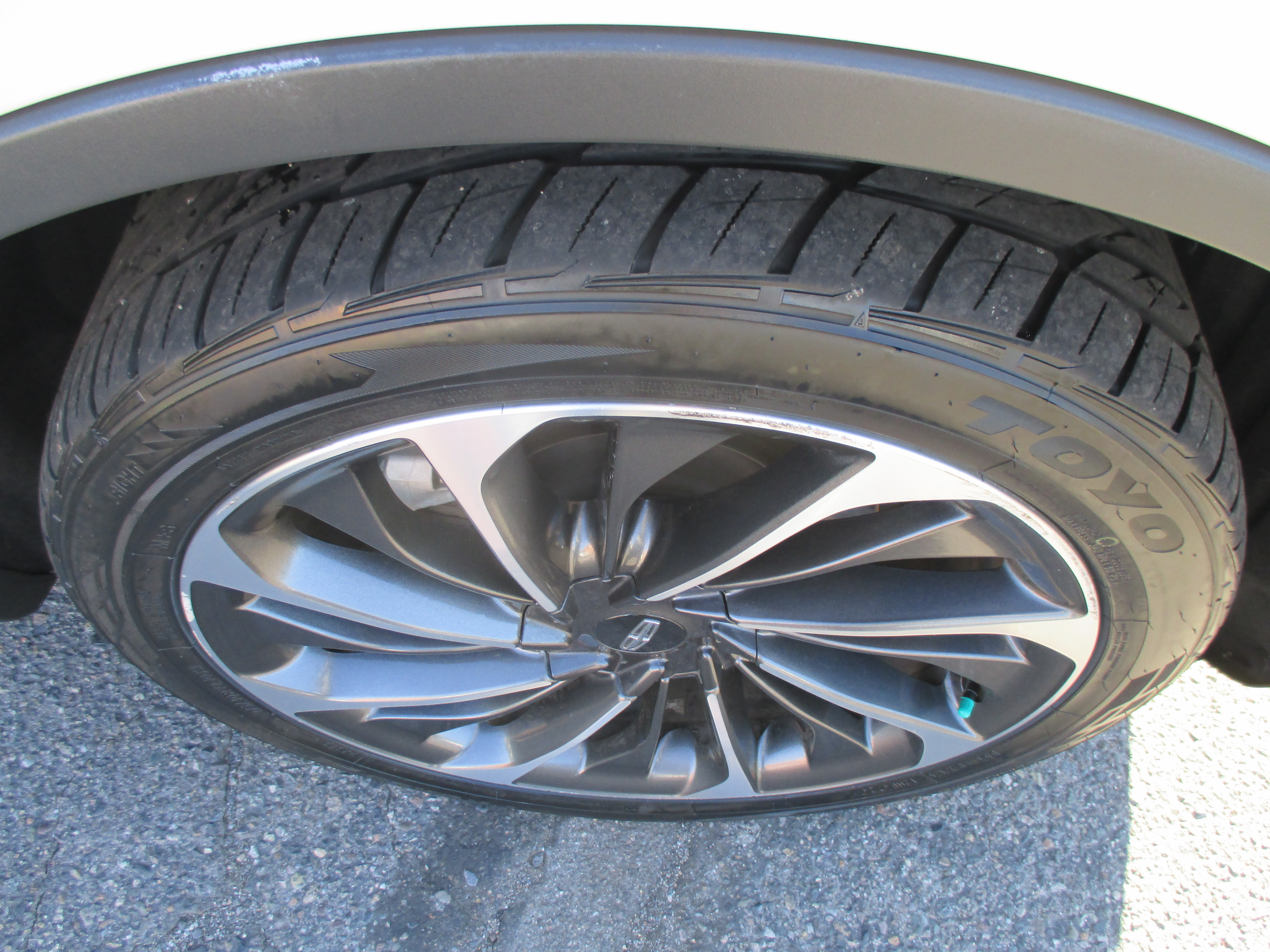 Used 2020 Lincoln Aviator AWD Reserve image 23
