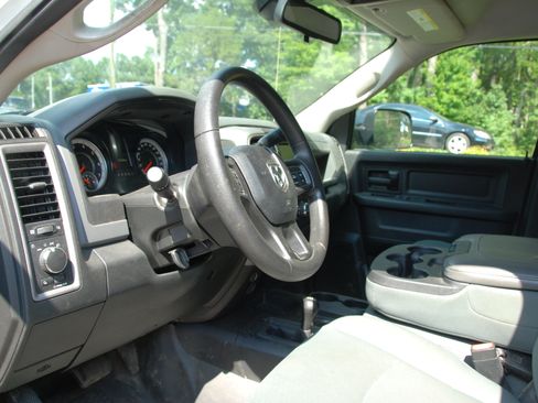 Used 2016 RAM 3500 ST image 10