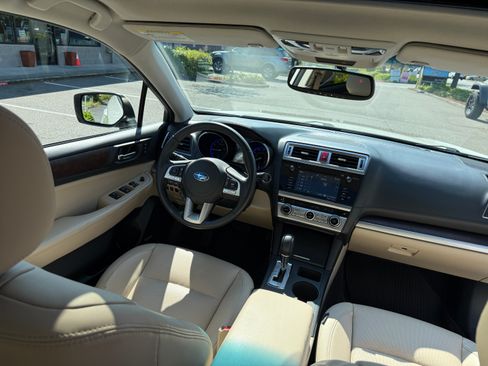 Used 2015 Subaru Outback 2.5i Limited AWD/4WD image 16