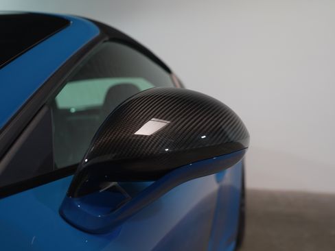 Used 2018 Porsche 911 Targa 4 GTS image 32